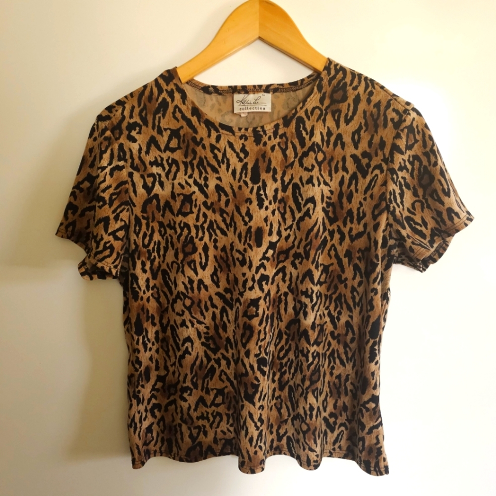 Tiger print short